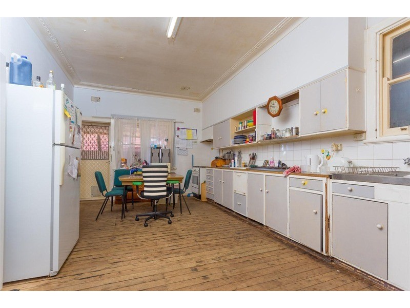 20 Meurant Avenue, Wagga Wagga NSW 2650