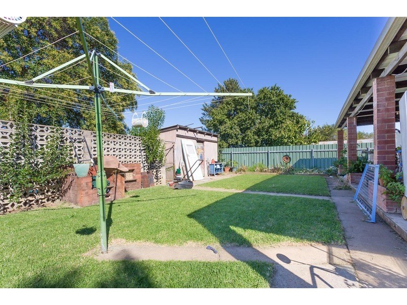 20 Meurant Avenue, Wagga Wagga NSW 2650
