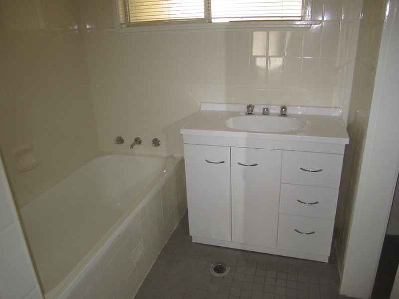 19 Marama Parade, Mount Austin NSW 2650