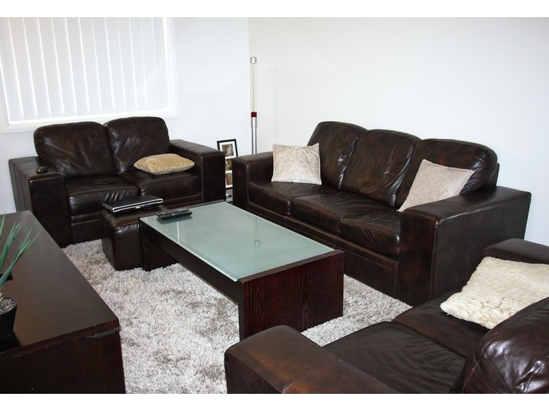 18 Osterley Street, Bourkelands NSW 2650