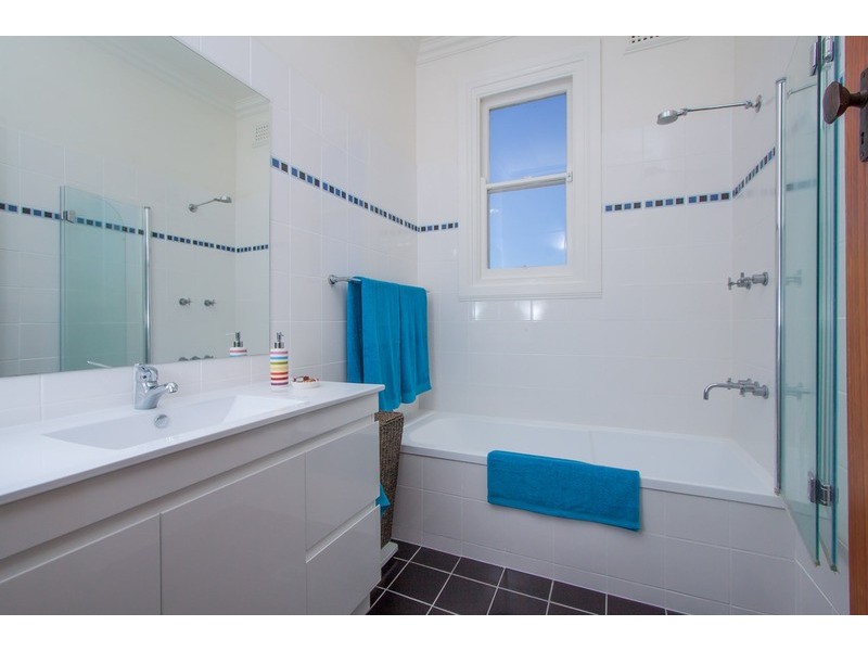 1 Young  Street, Wagga Wagga NSW 2650