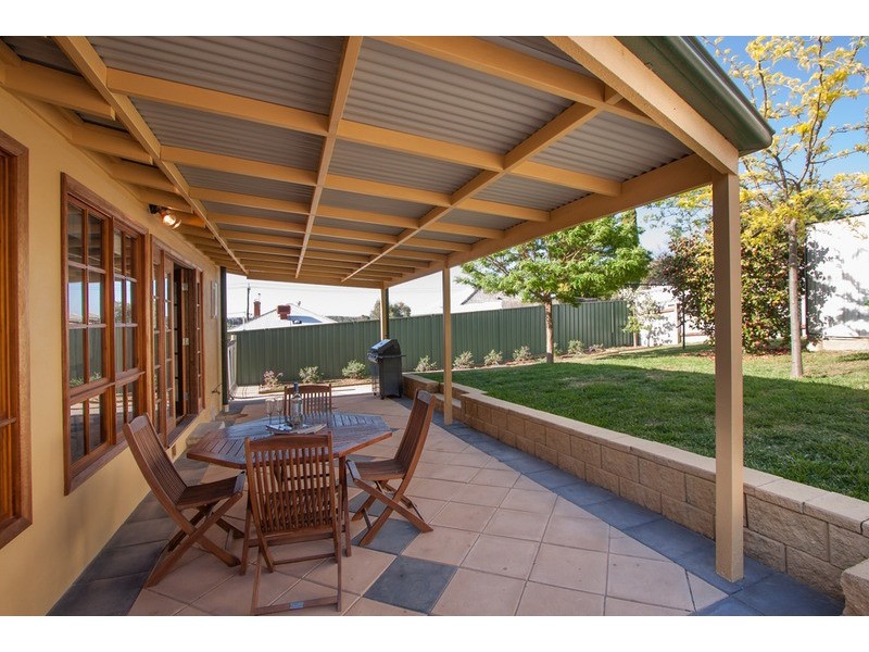 1 Young  Street, Wagga Wagga NSW 2650