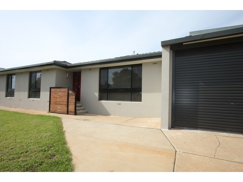 25 Mallory Street, Ashmont NSW 2650
