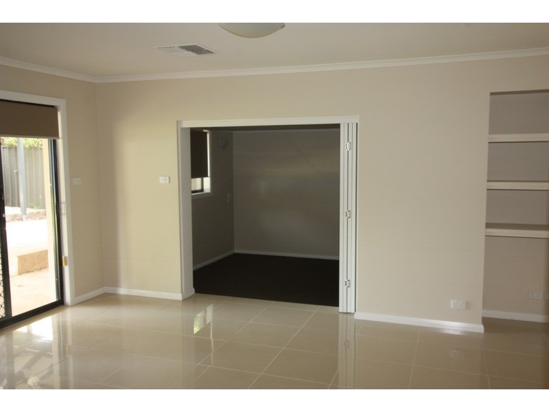 25 Mallory Street, Ashmont NSW 2650