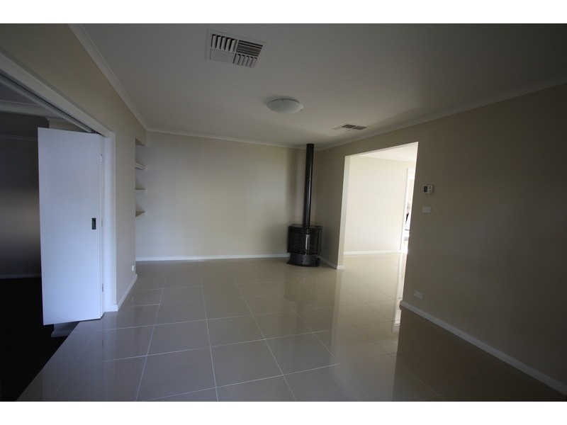 25 Mallory Street, Ashmont NSW 2650