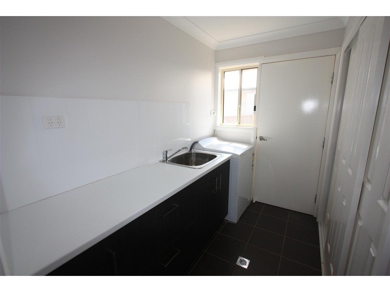 2 Evatt Street, Wagga Wagga NSW 2650