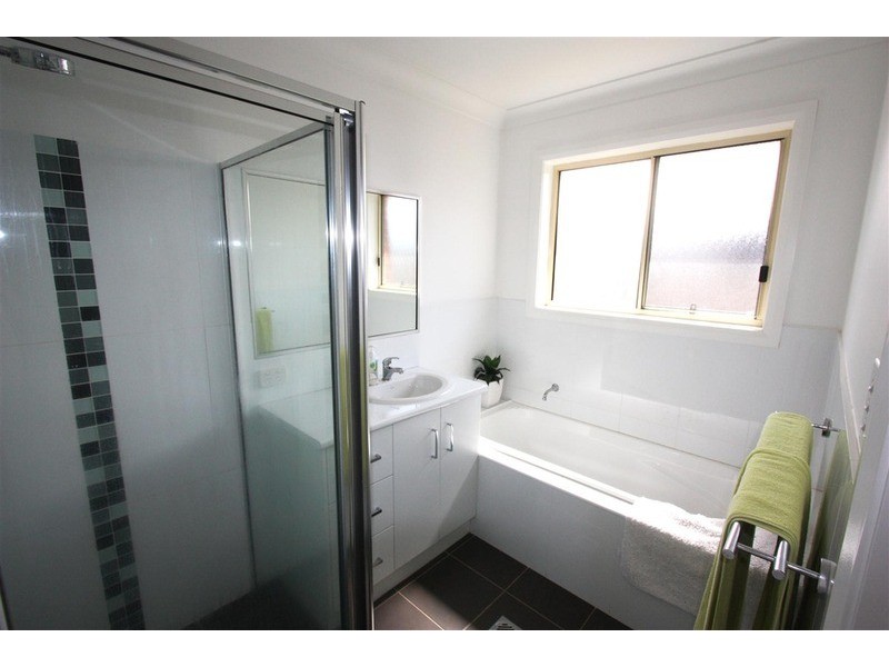 2 Evatt Street, Wagga Wagga NSW 2650