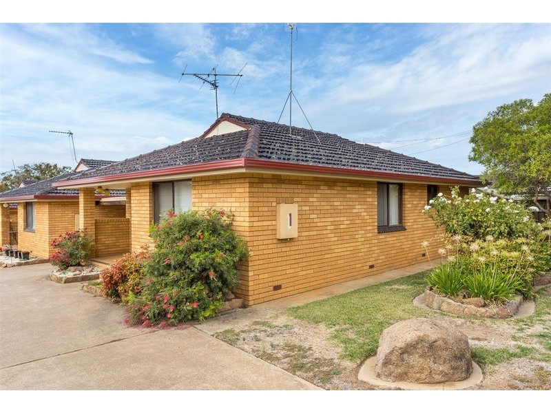 1/1-3 Horsley  Street, Kooringal NSW 2650