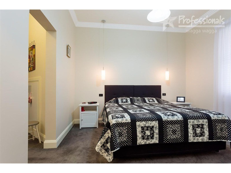 14 Thorne Street, Wagga Wagga NSW 2650