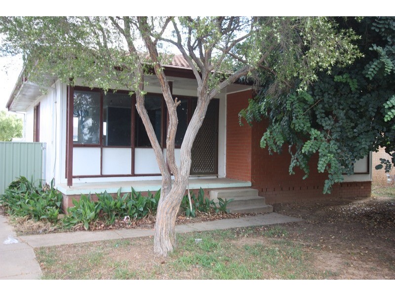 13 Toy Place, Tolland NSW 2650