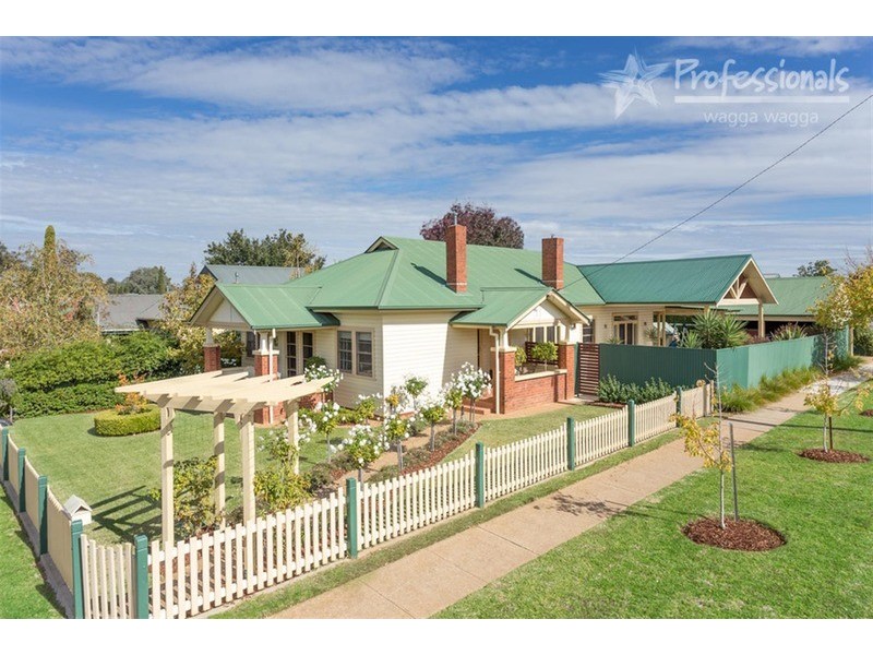 6 Turner Street, Turvey Park NSW 2650