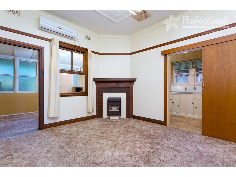 66 Railway Street, Turvey Park NSW 2650