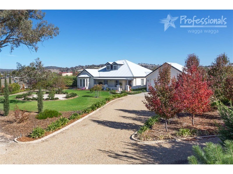 4 Hickory  Place, Springvale NSW 2650