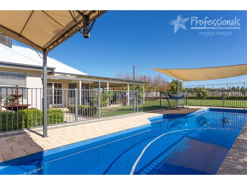 4 Hickory  Place, Springvale NSW 2650