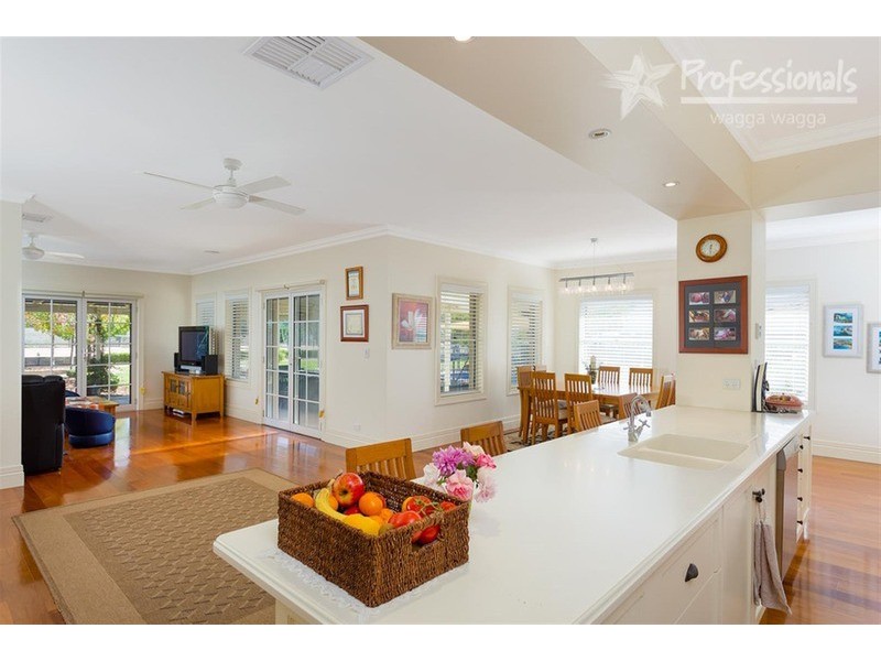 4 Hickory  Place, Springvale NSW 2650