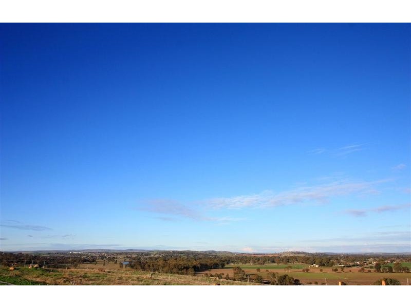 115 Sunvale Crescent, Estella NSW 2650