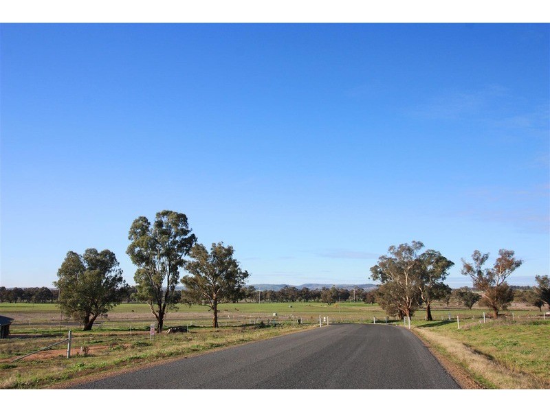 2 Matilda Crescent, Gumly Gumly NSW 2652