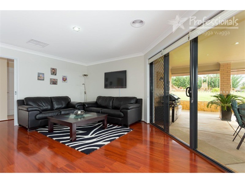 23 Balala Crescent, Bourkelands NSW 2650
