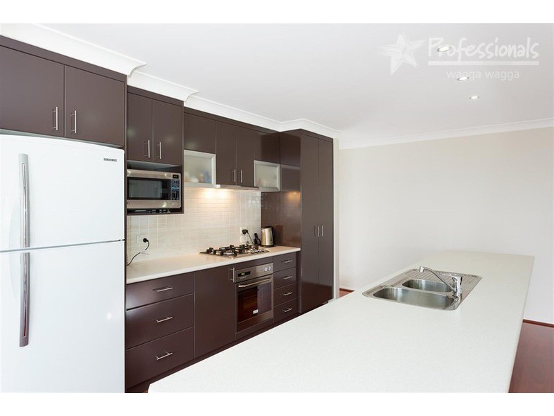 23 Balala Crescent, Bourkelands NSW 2650