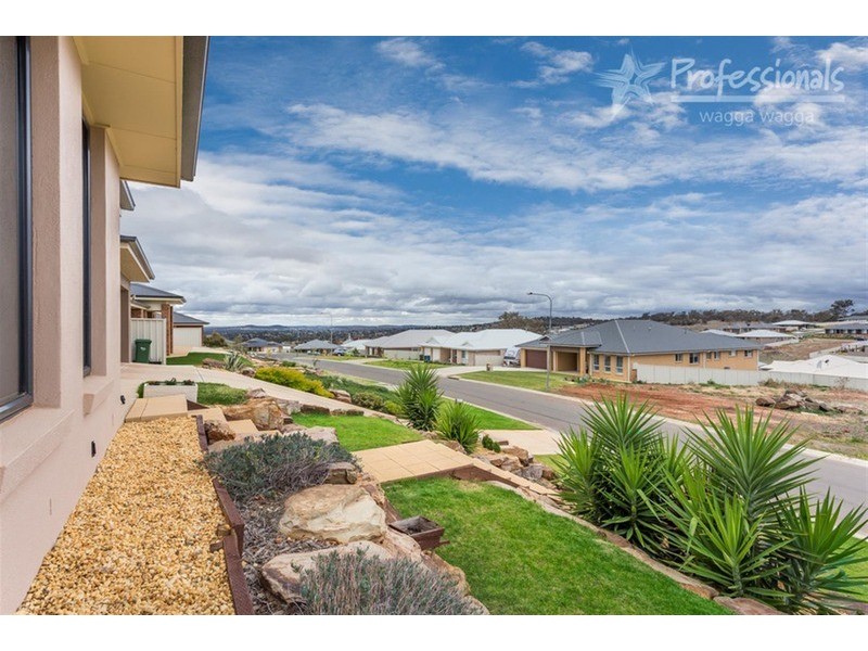 23 Balala Crescent, Bourkelands NSW 2650