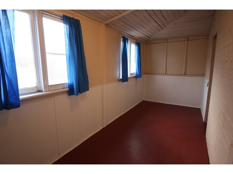 32 Travers Street, Wagga Wagga NSW 2650