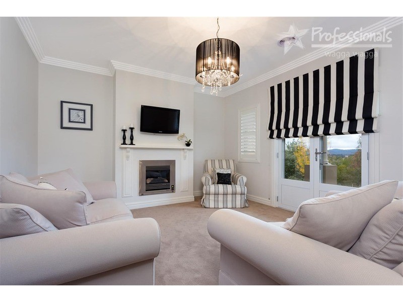 4 Genista Place, Springvale NSW 2650
