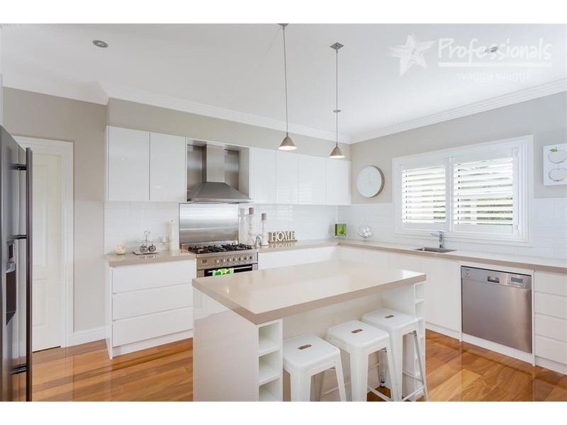 4 Genista Place, Springvale NSW 2650