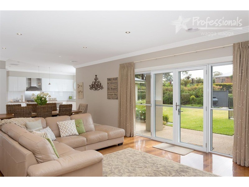 4 Genista Place, Springvale NSW 2650