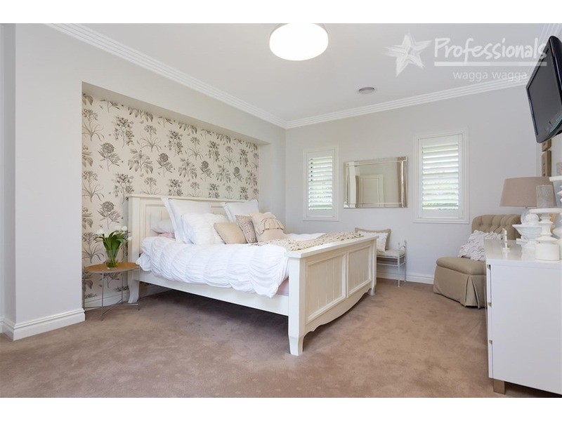 4 Genista Place, Springvale NSW 2650