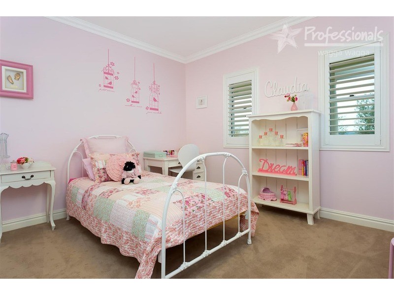 4 Genista Place, Springvale NSW 2650
