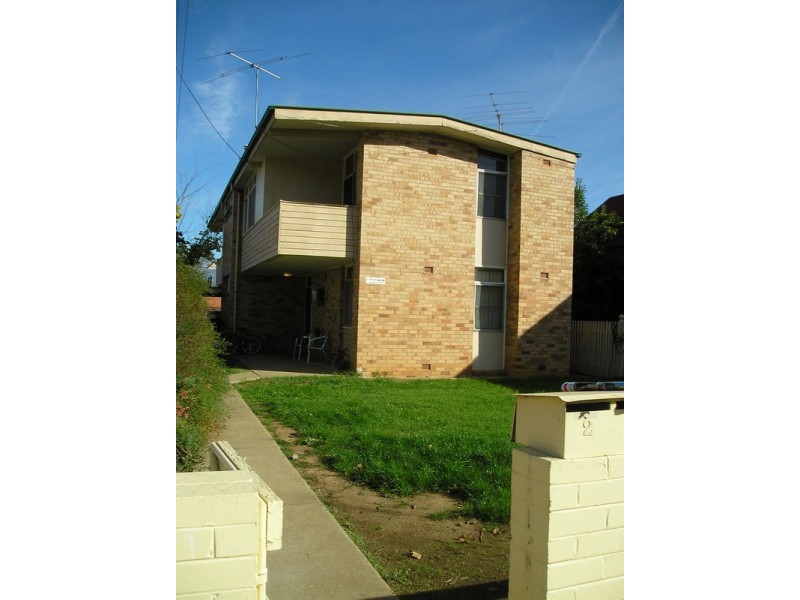 2/74A Tompson Street, Wagga Wagga NSW 2650