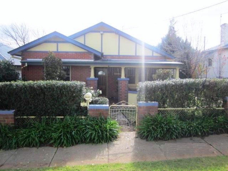 15 Hill Street, Wagga Wagga NSW 2650