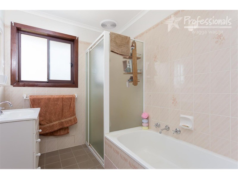 46 Bandera Avenue, Glenfield Park NSW 2650
