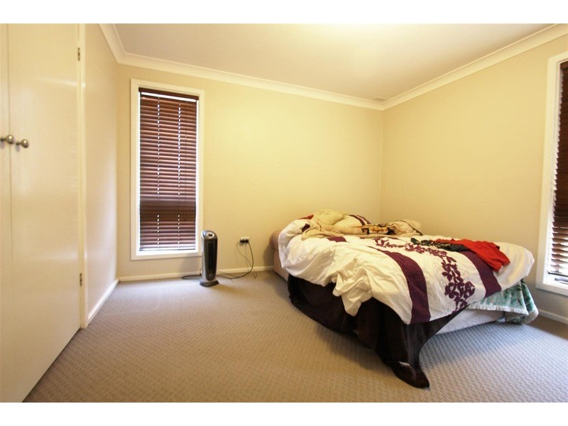 1/2 Bavaria Street, Tolland NSW 2650