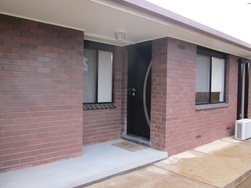 2/24 West Parade, Wagga Wagga NSW 2650