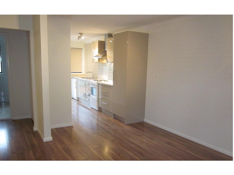 2/24 West Parade, Wagga Wagga NSW 2650
