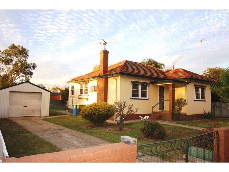 5 Spring Street, Wagga Wagga NSW 2650