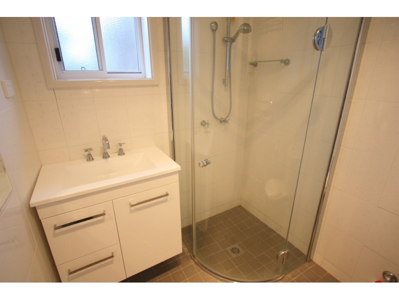 4 James Street, Kooringal NSW 2650