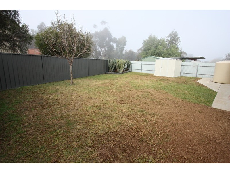 2 Fife Street, Forest Hill NSW 2651