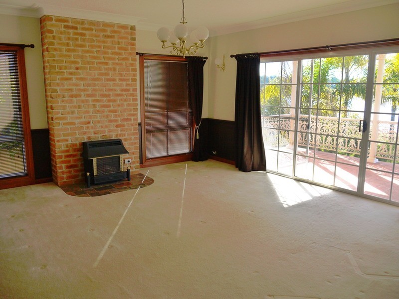 50 Lakehaven Drive, Lake Albert NSW 2650