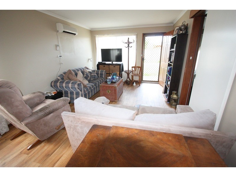 1/1 Lampe Avenue, Wagga Wagga NSW 2650