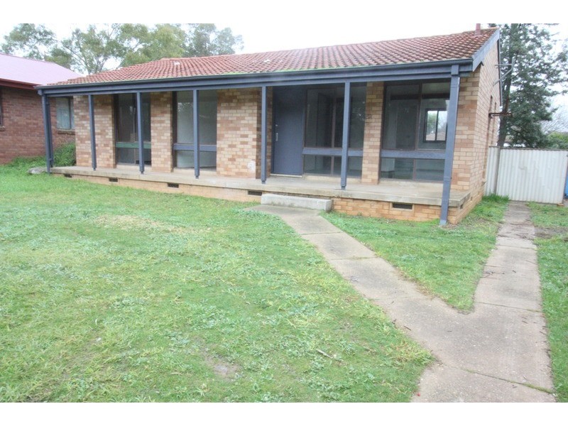 24 Marshall Street, Ashmont NSW 2650