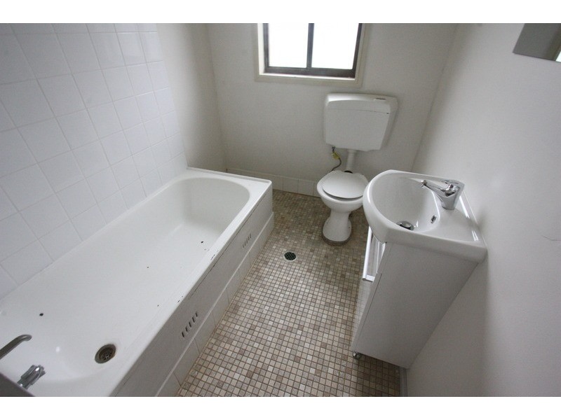 24 Marshall Street, Ashmont NSW 2650