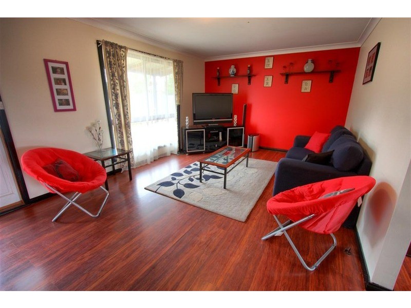 55 Commins Street, Junee NSW 2663