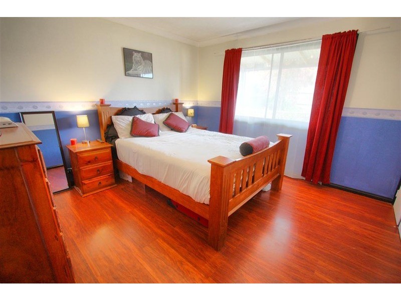 55 Commins Street, Junee NSW 2663