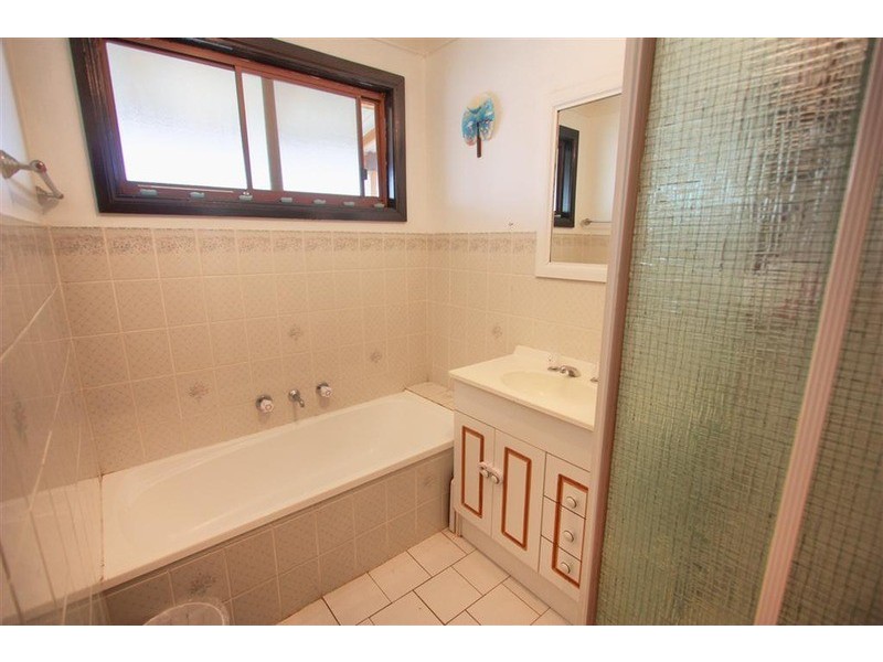 55 Commins Street, Junee NSW 2663