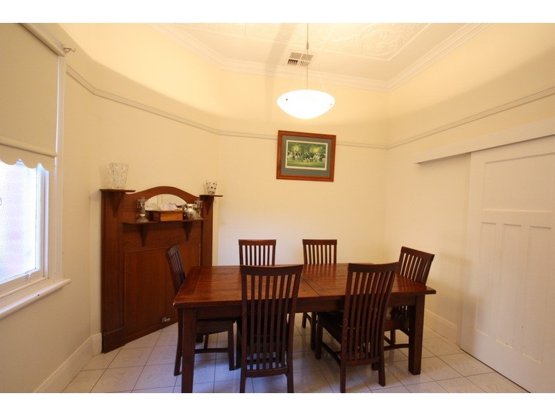 100 Crampton Street, Wagga Wagga NSW 2650