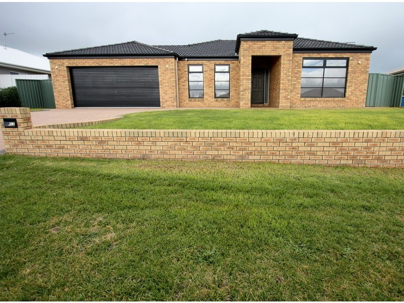 52 Boree Avenue, Forest Hill NSW 2651