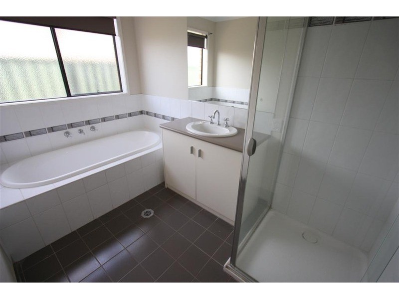 52 Boree Avenue, Forest Hill NSW 2651