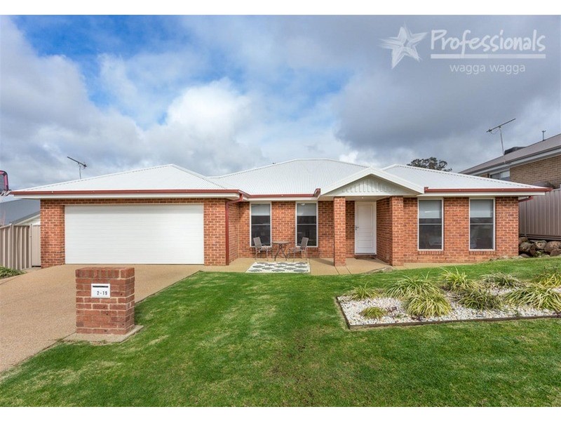 19 Clarence Place, Tatton NSW 2650